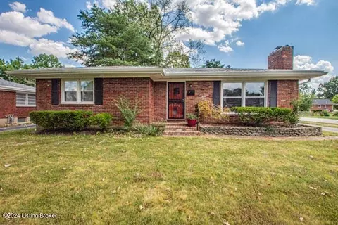 6800 Green Meadow Cir, Louisville, KY 40207
