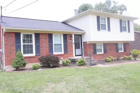 4613 Kingsmore Dr, Louisville, KY 40229
