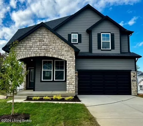 4504 Golden Eagle Dr, Louisville, KY 40245