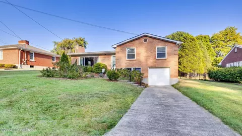 3133 Hunsinger Blvd, Louisville, KY 40220