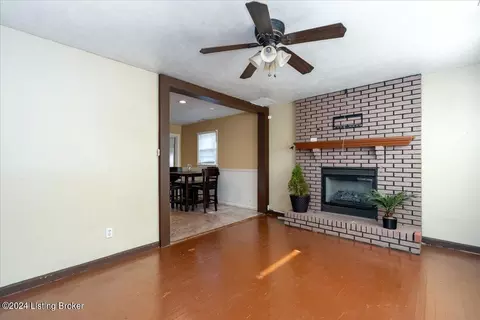 6000 Catheen Way, Louisville, KY 40213