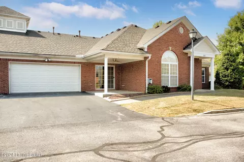 6504 Park Gate Ct, Louisville, KY 40229