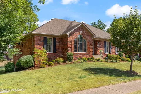 10524 Glenmary Farm Dr, Louisville, KY 40291