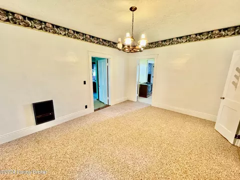 Dining - 330 Texas Loop Rd, Springfield, KY 40069 photo 1 of 1