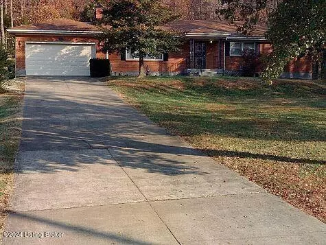 9111 Hiview Ln, Louisville, KY 40214