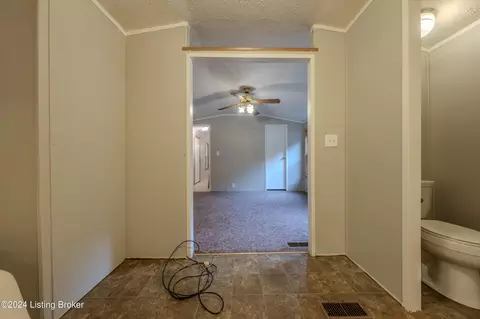 Entry Way - 105 John Morris Rd, Custer, KY 40115 photo 4 of 4
