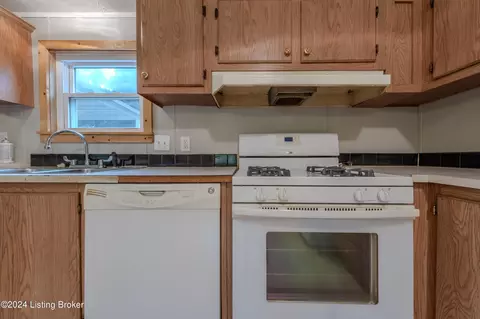Kitchen - 105 John Morris Rd, Custer, KY 40115 photo 3 of 3