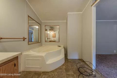 Bath - 105 John Morris Rd, Custer, KY 40115 photo 6 of 9