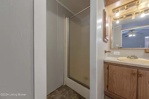 Bath - 105 John Morris Rd, Custer, KY 40115 photo 8 of 9