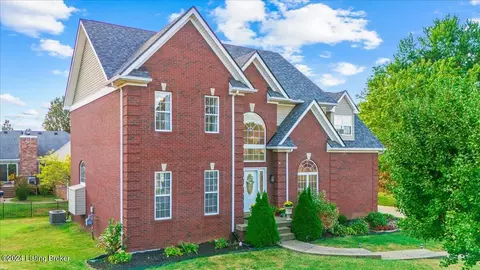 3606 Briarglen Ln, Louisville, KY 40220
