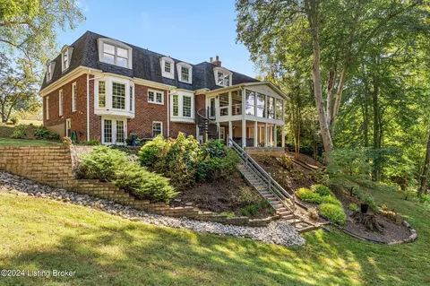 6910 Narrow Creek Ct, Prospect, KY 40059