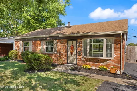 9317 Galene Dr, Jeffersontown, KY 40299