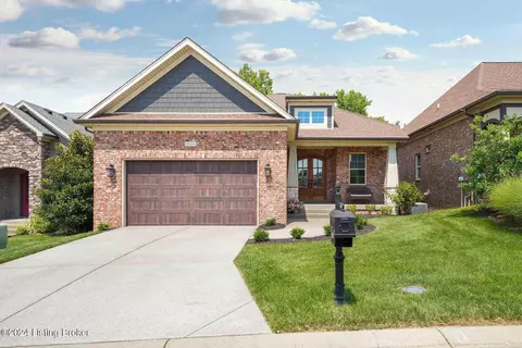 18804 Crestfield Cir, Louisville, KY 40245