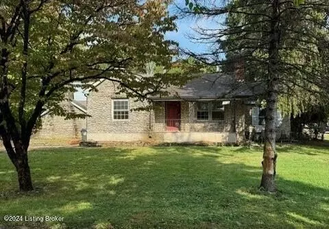 8013 Greenway Dr, Louisville, KY 40222