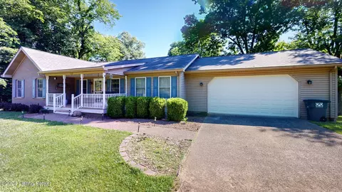 112 Overlook Ter, Brandenburg, KY 40108