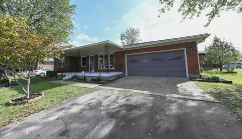 7811 Kim Dr, Louisville, KY 40214