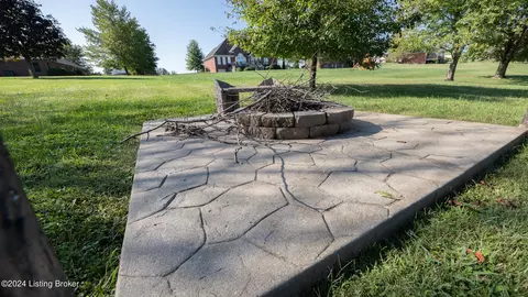 Exterior - 8889 Ernstberger Rd, Georgetown, IN 47122 photo 7 of 13