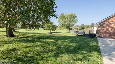 Exterior - 8889 Ernstberger Rd, Georgetown, IN 47122 photo 8 of 13