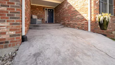 Exterior - 8889 Ernstberger Rd, Georgetown, IN 47122 photo 11 of 13