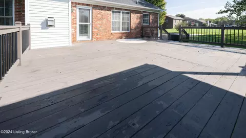 Exterior - 8889 Ernstberger Rd, Georgetown, IN 47122 photo 3 of 13