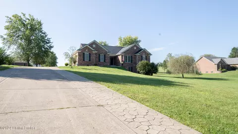 Exterior - 8889 Ernstberger Rd, Georgetown, IN 47122 photo 12 of 13