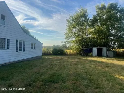 Exterior - 6967 Smithfield Rd, Smithfield, KY 40068 photo 2 of 4
