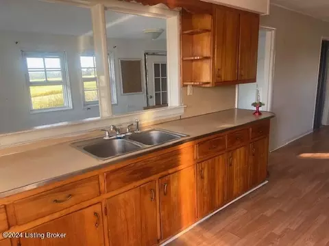 Kitchen - 6967 Smithfield Rd, Smithfield, KY 40068 photo 1 of 1