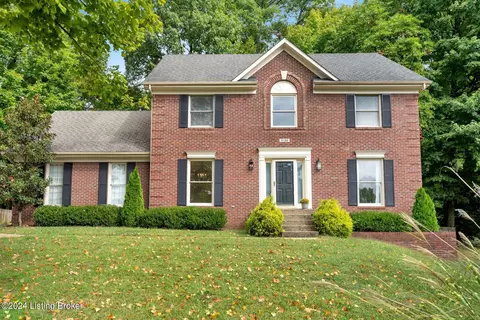 4120 Woods View Pl, Louisville, KY 40245