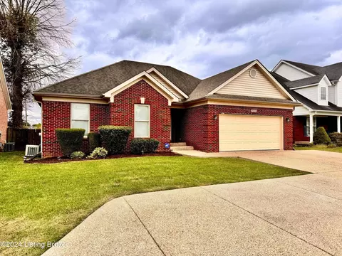 7242 Strive Ln, Louisville, KY 40258