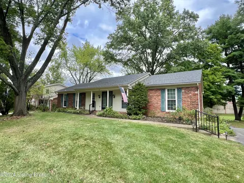 405 Lochinvar Pl, Louisville, KY 40243