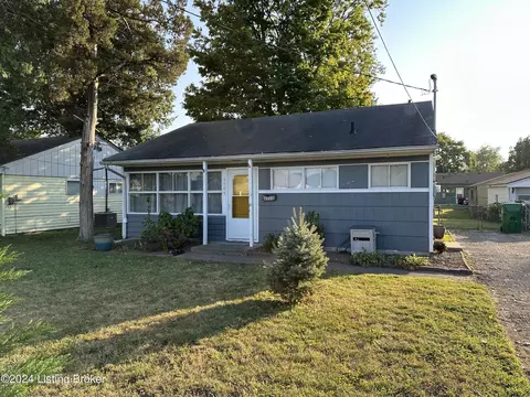 4908 Warbler Way, Louisville, KY 40213