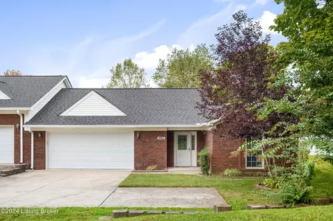 6904 Janes Farm Dr, Louisville, KY 40228