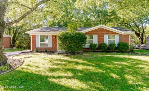 6806 Nalery Way, Louisville, KY 40228
