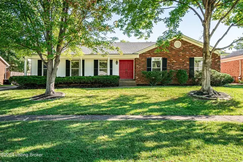 1811 Ballard Mill Ln, Louisville, KY 40207