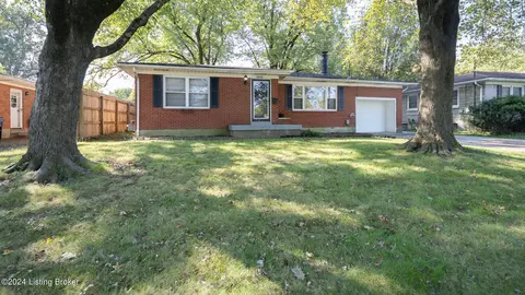 2408 Garrs Ln, Louisville, KY 40216