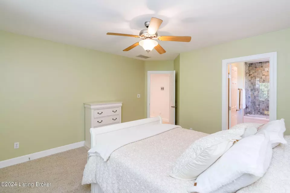 Bedroom - 14812 Landmark Dr, Louisville, KY 40245 photo 10 of 17