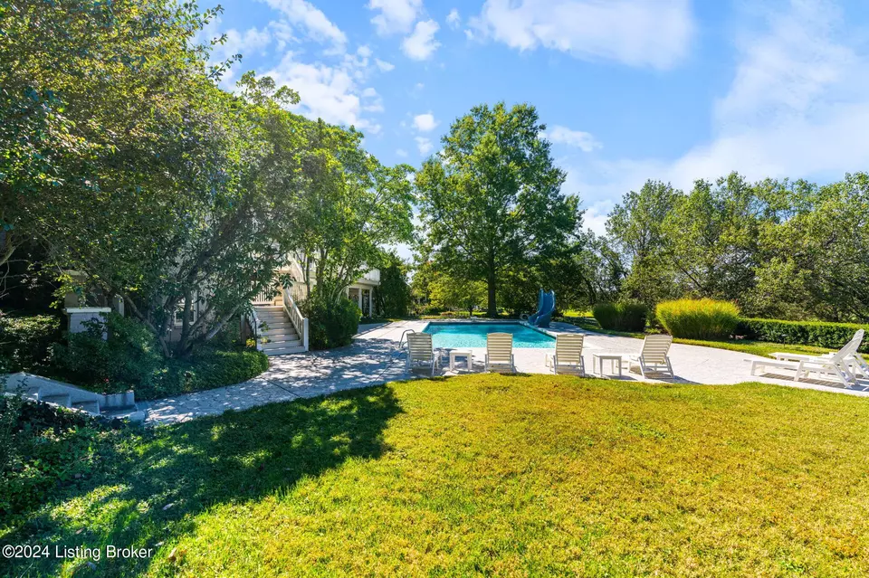 Exterior - 14812 Landmark Dr, Louisville, KY 40245 photo 11 of 30