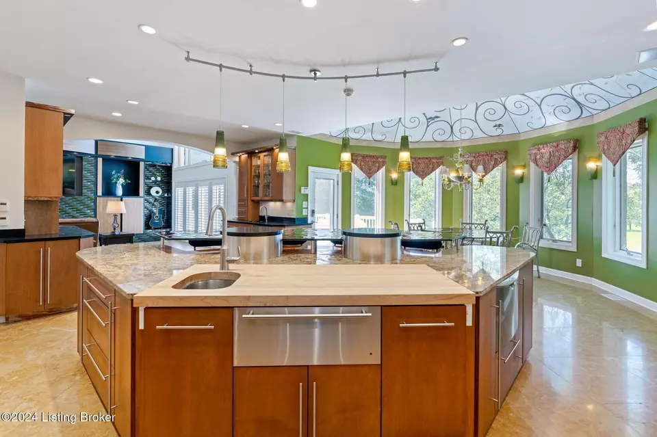 Kitchen - 14812 Landmark Dr, Louisville, KY 40245 photo 7 of 8