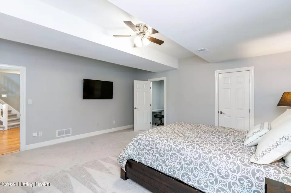 Bedroom - 14812 Landmark Dr, Louisville, KY 40245 photo 13 of 17