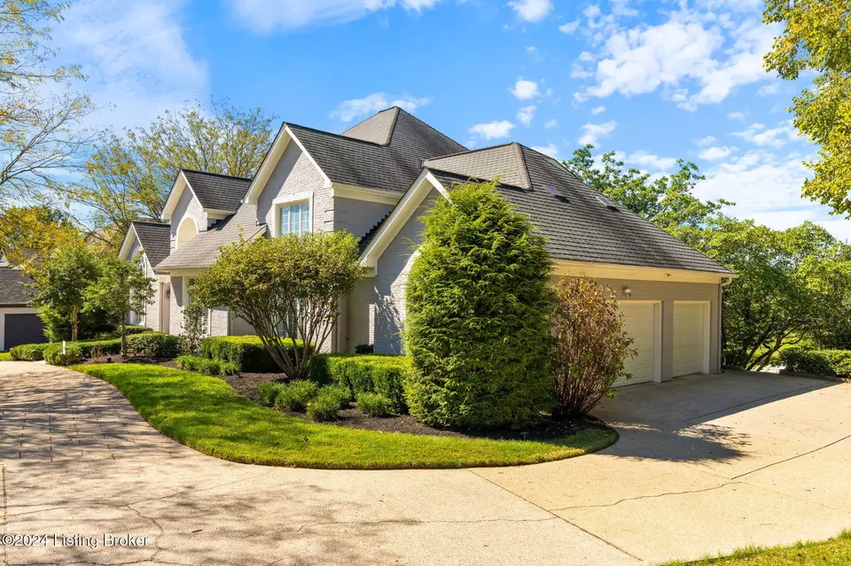 Exterior - 14812 Landmark Dr, Louisville, KY 40245 photo 4 of 30