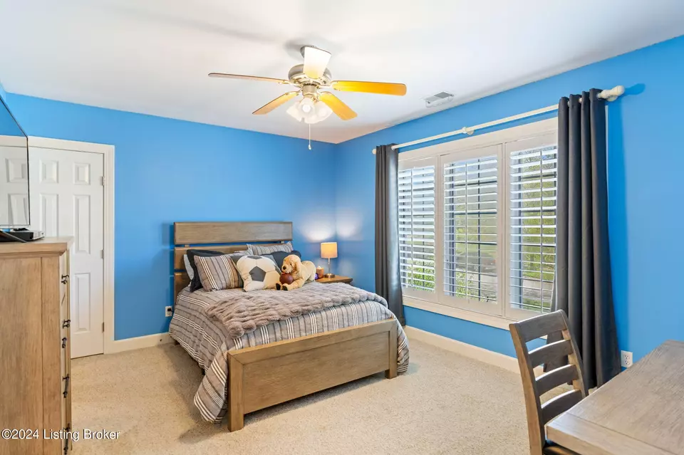 Bedroom - 14812 Landmark Dr, Louisville, KY 40245 photo 5 of 17