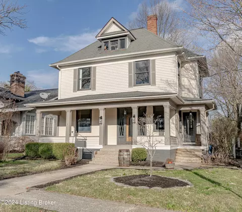 121 Adair Ave, Shelbyville, KY 40065