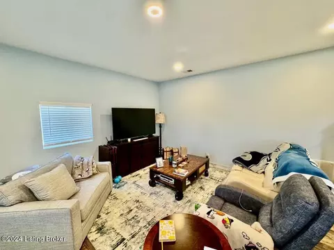 Living - 155 Lucky Ln, Perryville, KY 40468 photo 1 of 1