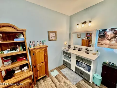 Bath - 155 Lucky Ln, Perryville, KY 40468 photo 1 of 2
