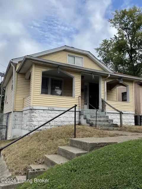 2735 Chase Ct, Louisville, KY 40211