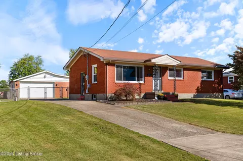 5405 Ronwood Dr, Louisville, KY 40219