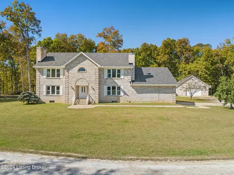 978 Forest Hill Rd, Shepherdsville, KY 40165