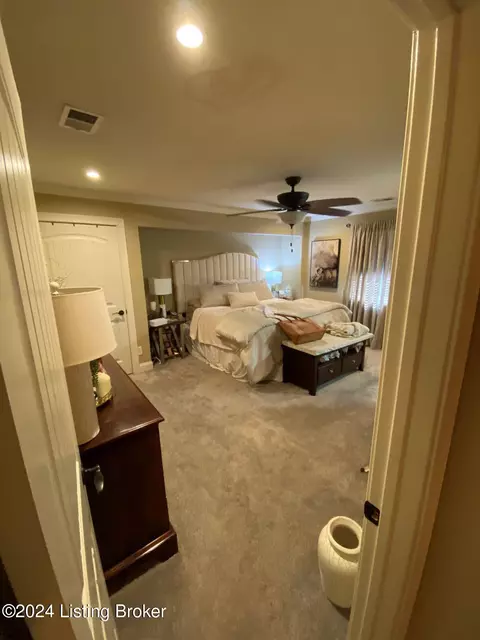 Bedroom - 6410 River Rd, Prospect, KY 40059 photo 3 of 6