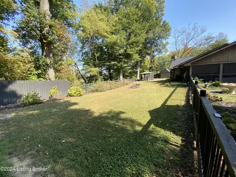 Exterior - 6410 River Rd, Prospect, KY 40059 photo 28 of 59