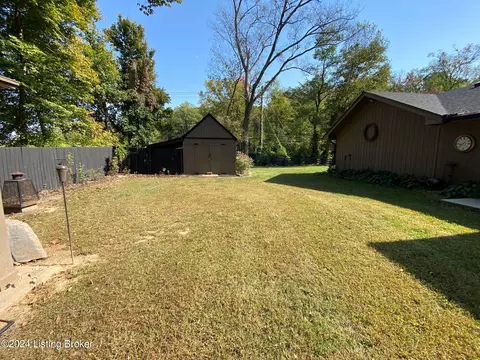 Exterior - 6410 River Rd, Prospect, KY 40059 photo 38 of 59